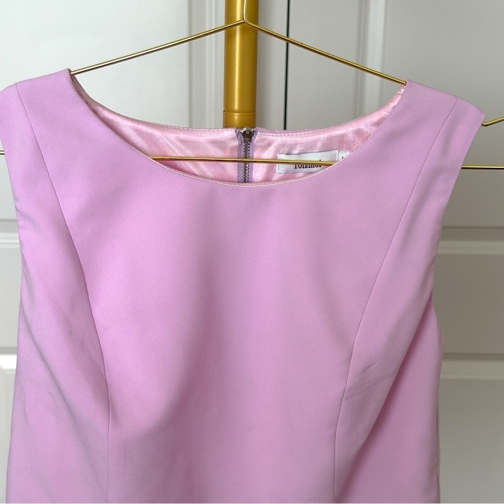 Toi et Moi Pink Sleeveless Asymmetrical Crop Top - Picture 5 of 7